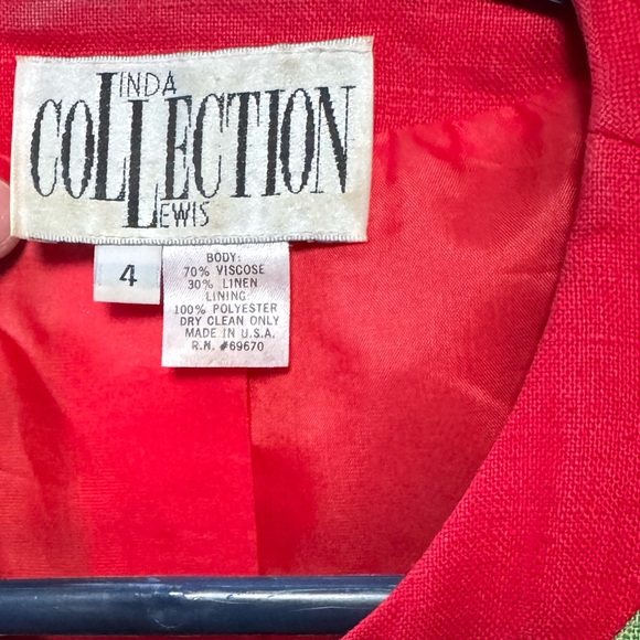 The Linda Lewis Collection Vintage Blazer - Picture 10 of 11